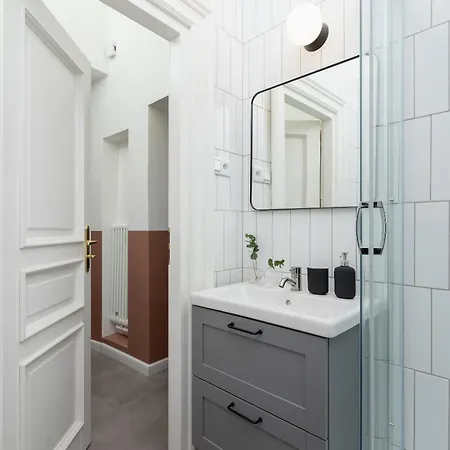 2-Bedroom Apartment - Rejtana 10 Kraków Zewnętrze zdjęcie